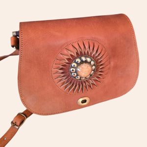 sac en cuir terracotta et perles
